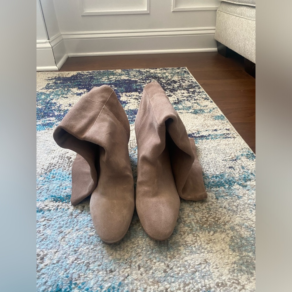 Chinese Laundry Krafty Knee High Boot - 11M - Mars Taupe